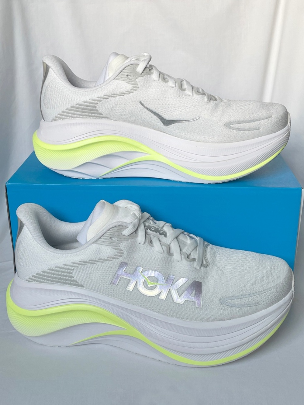 2026 Hoka Skyward X 2 Size 8.5B White